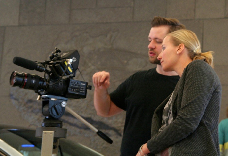 textzeichnerin-Realdreh-Bosch